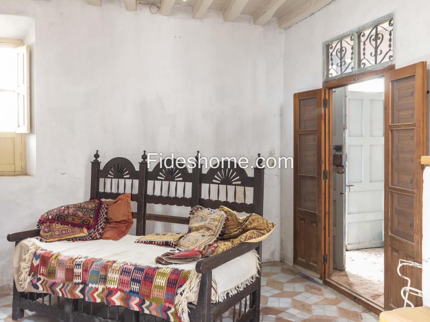 Casa de pueblo en venta en Calle Santísima Trinidad 42, Lecrin en Chite