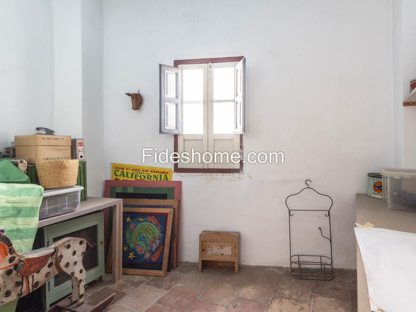 Casa de pueblo en venta en Calle Santísima Trinidad 42, Lecrin en Chite