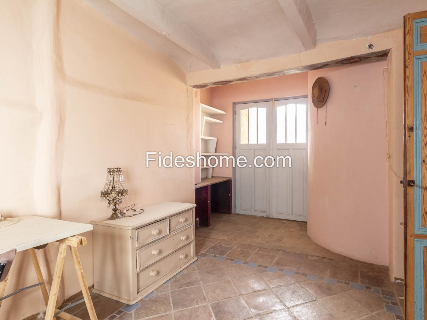 Casa de pueblo en venta en Calle Santísima Trinidad 42, Lecrin en Chite