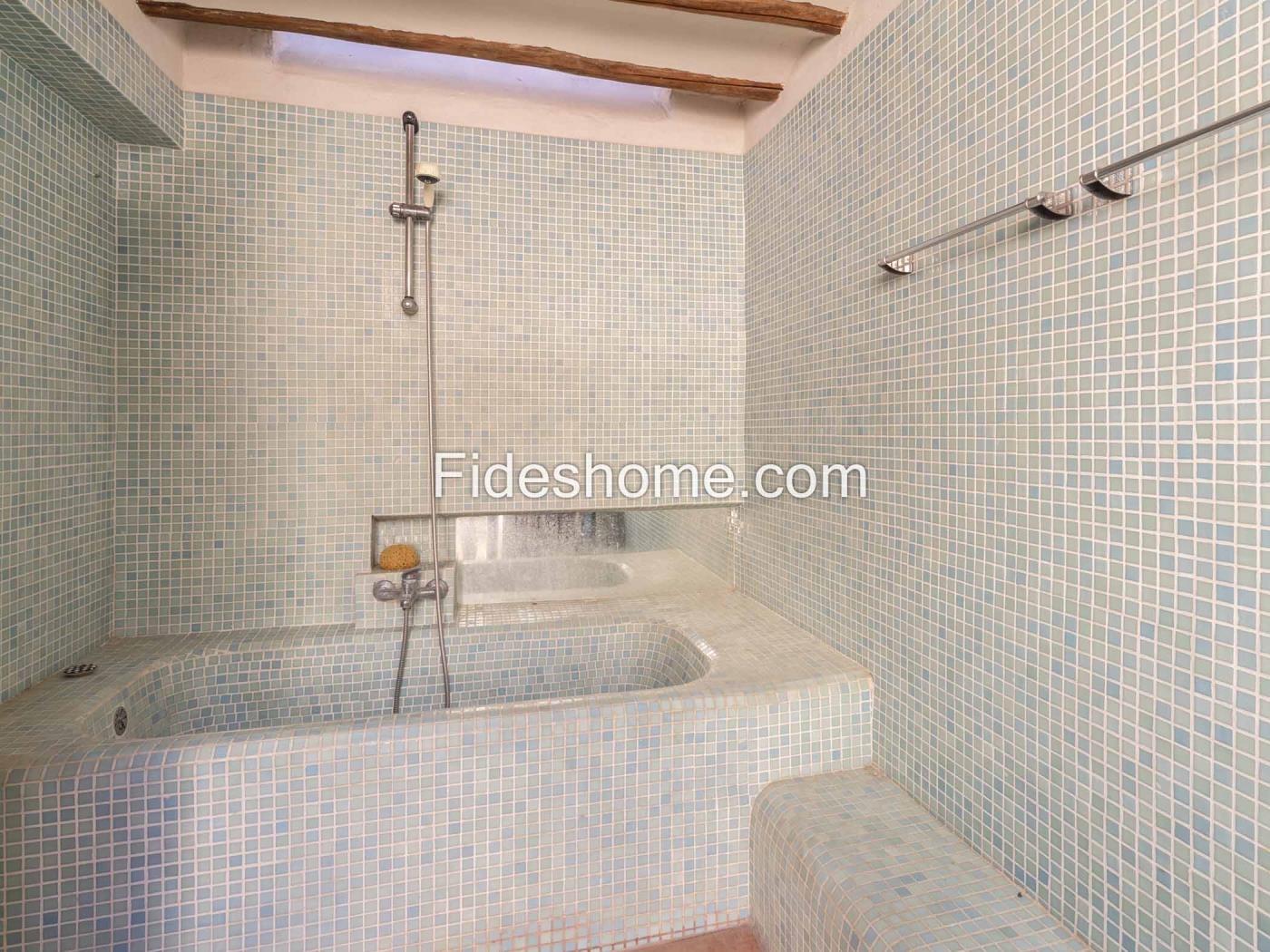 Casa de pueblo en venta en Calle Santísima Trinidad 42, Lecrin en Chite