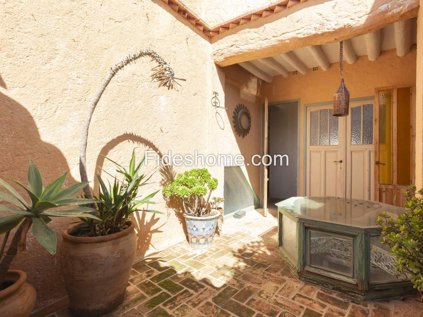 Casa de pueblo en venta en Calle Santísima Trinidad 42, Lecrin en Chite