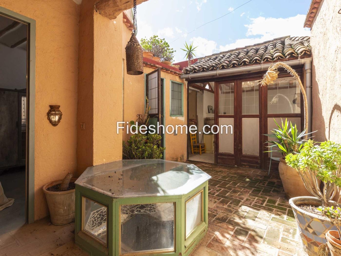 Casa de pueblo en venta en Calle Santísima Trinidad 42, Lecrin en Chite