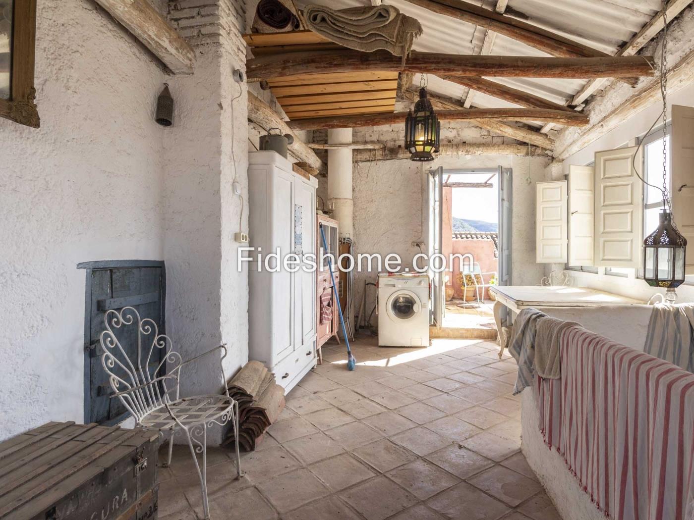 Casa de pueblo en venta en Calle Santísima Trinidad 42, Lecrin en Chite