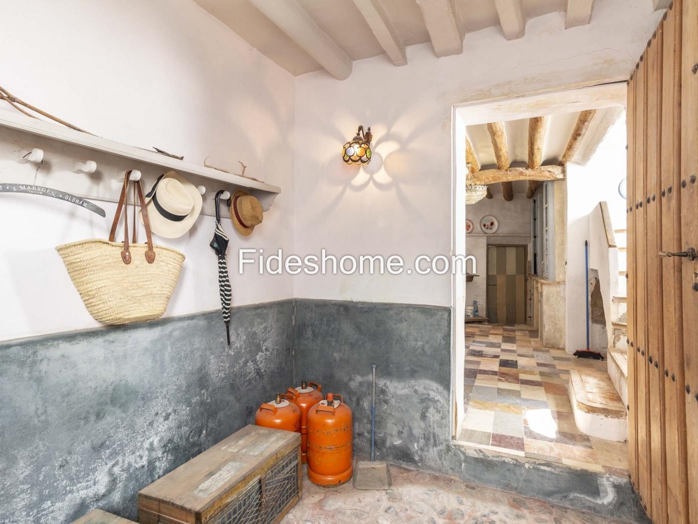 Casa de pueblo en venta en Calle Santísima Trinidad 42, Lecrin en Chite