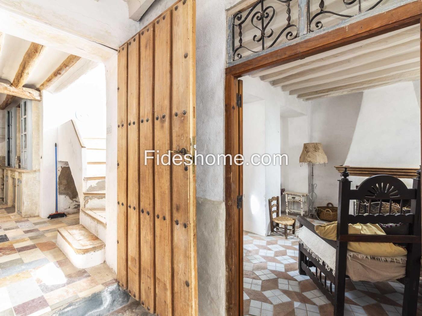 Casa de pueblo en venta en Calle Santísima Trinidad 42, Lecrin en Chite