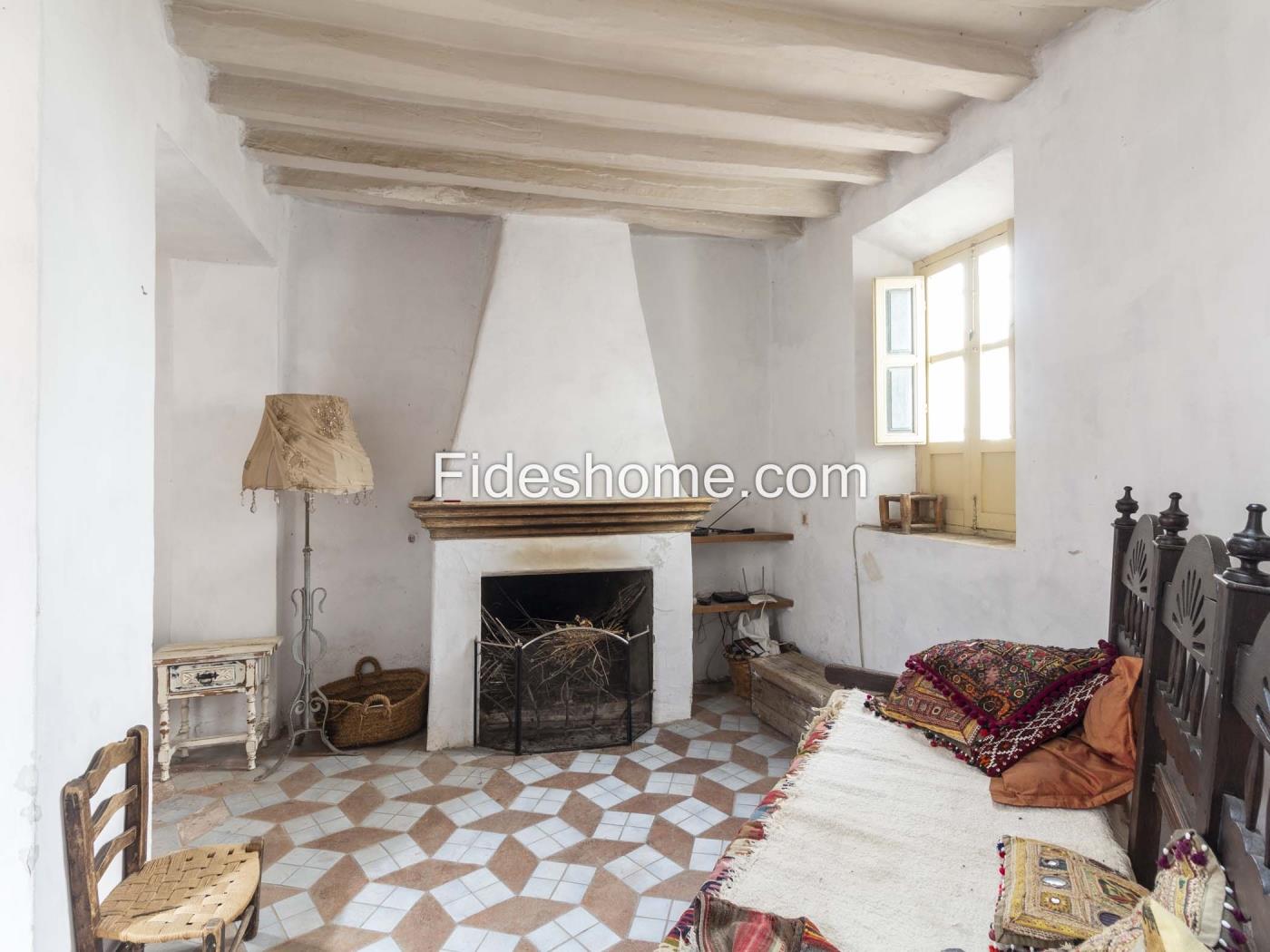Casa de pueblo en venta en Calle Santísima Trinidad 42, Lecrin en Chite