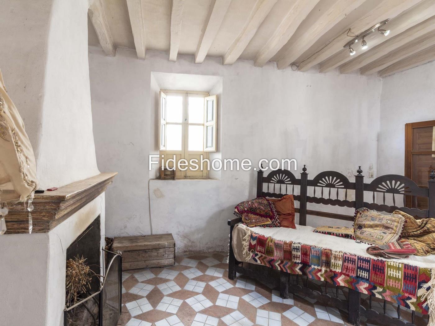 Casa de pueblo en venta en Calle Santísima Trinidad 42, Lecrin en Chite