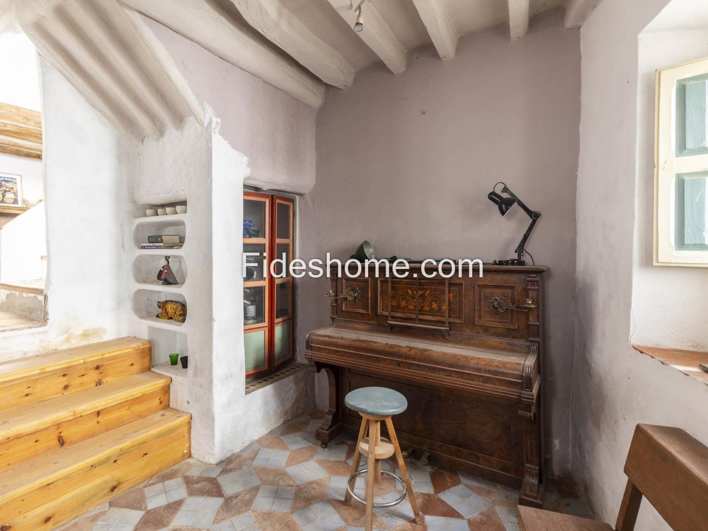 Casa de pueblo en venta en Calle Santísima Trinidad 42, Lecrin en Chite