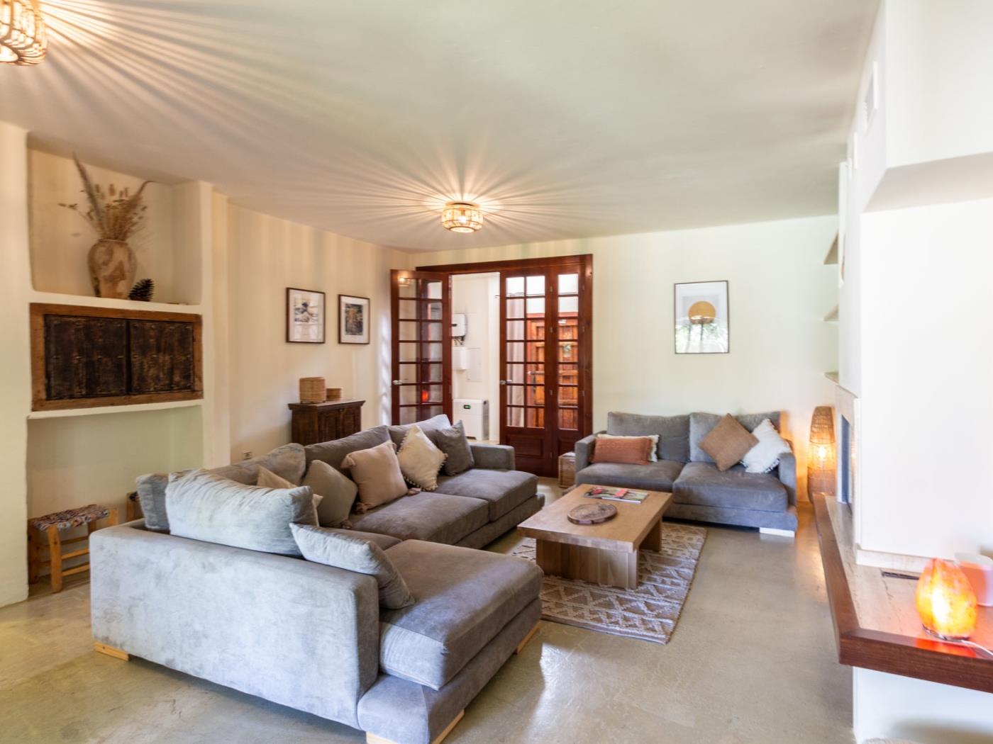Belle maison avec piscine au coeur de la vallée de Lecrín à Restábal