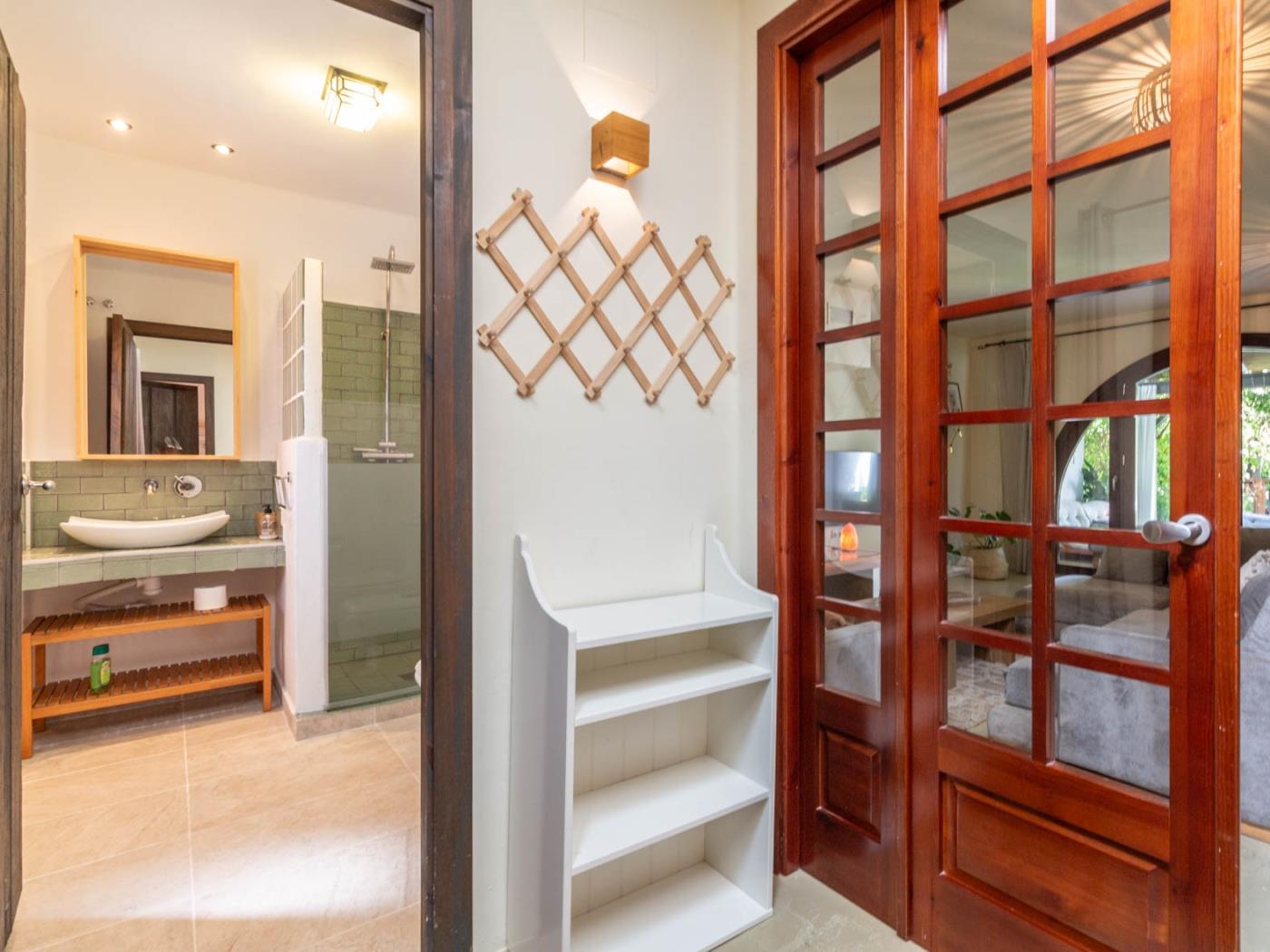 Belle maison avec piscine au coeur de la vallée de Lecrín à Restábal