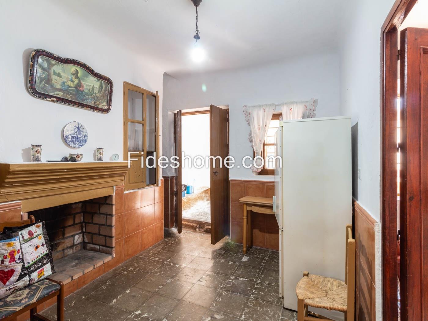 Casa con encanto y patio en Chite en Chite