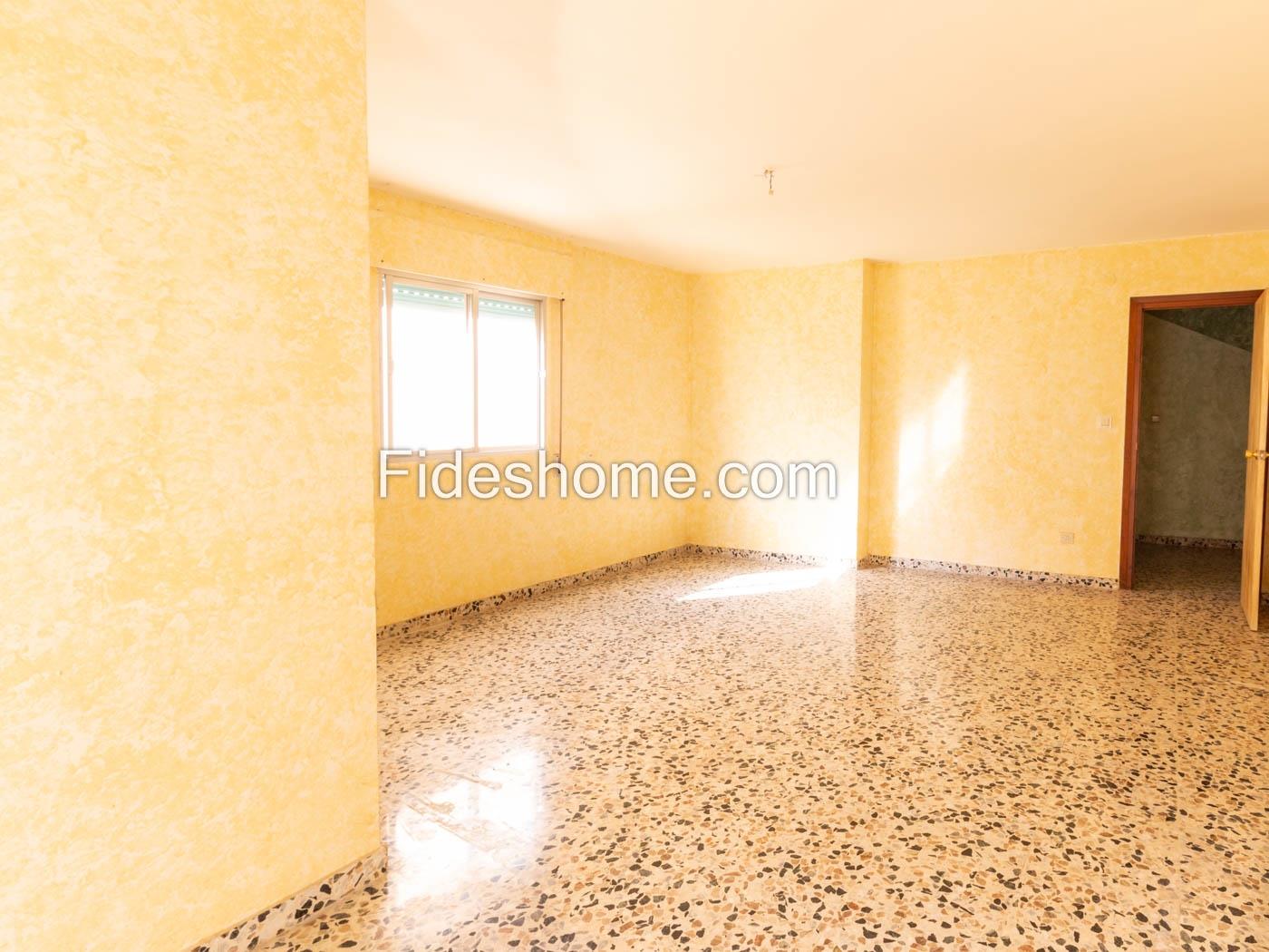 Spacious and bright apartment in Dúrcal in Dúrcal