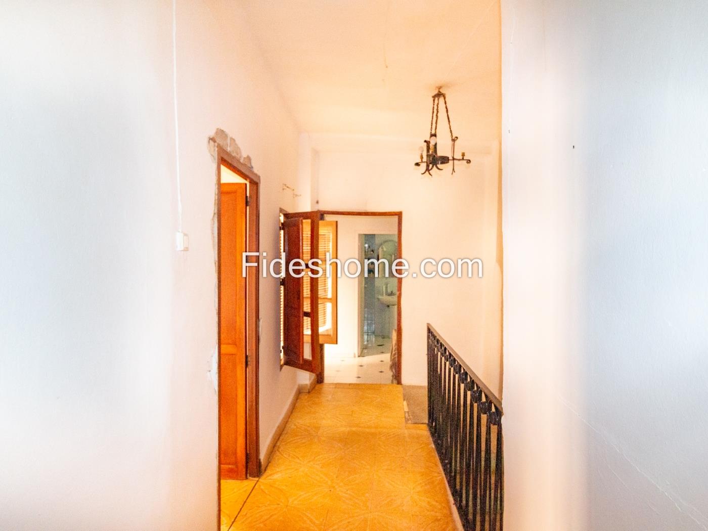 Tussenwoning / Chalet te koop op Plaza Soto 10, Dúrcal .en Dúrcal