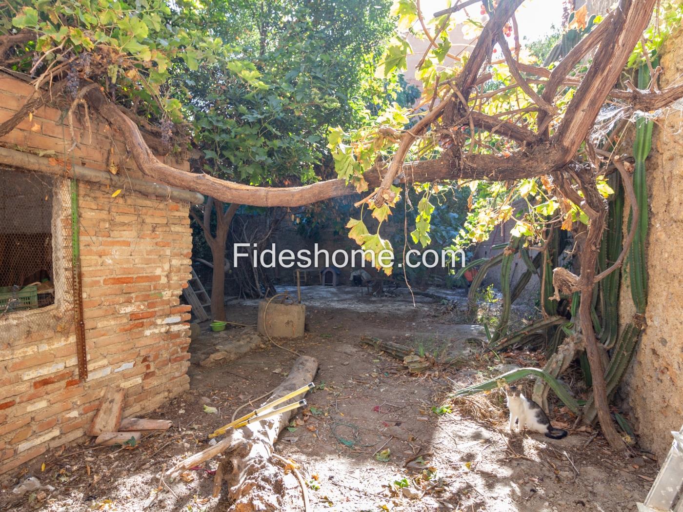 Tussenwoning / Chalet te koop op Plaza Soto 10, Dúrcal .en Dúrcal