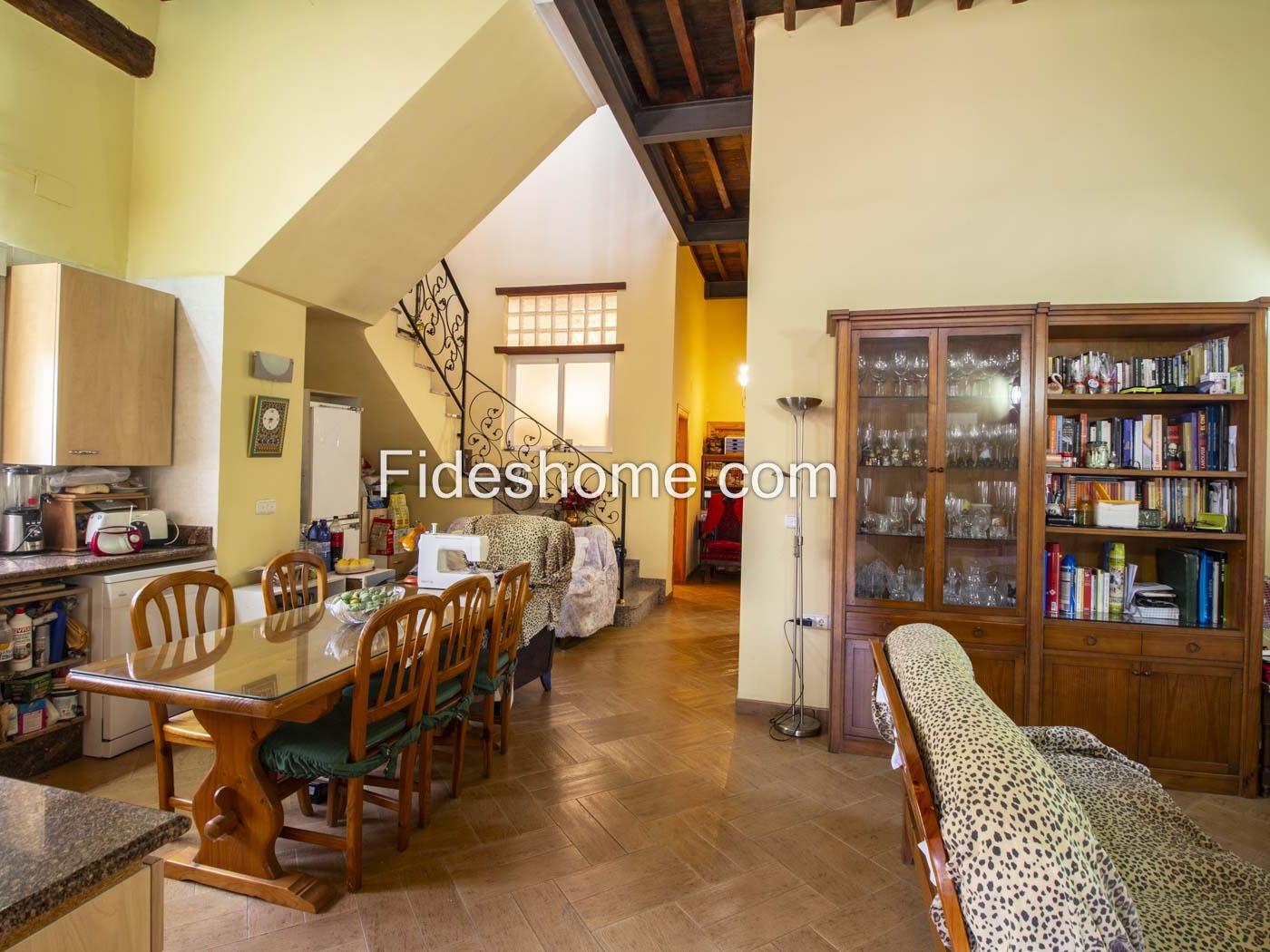 Charming house in Pinos del Valle in Pinos del valle
