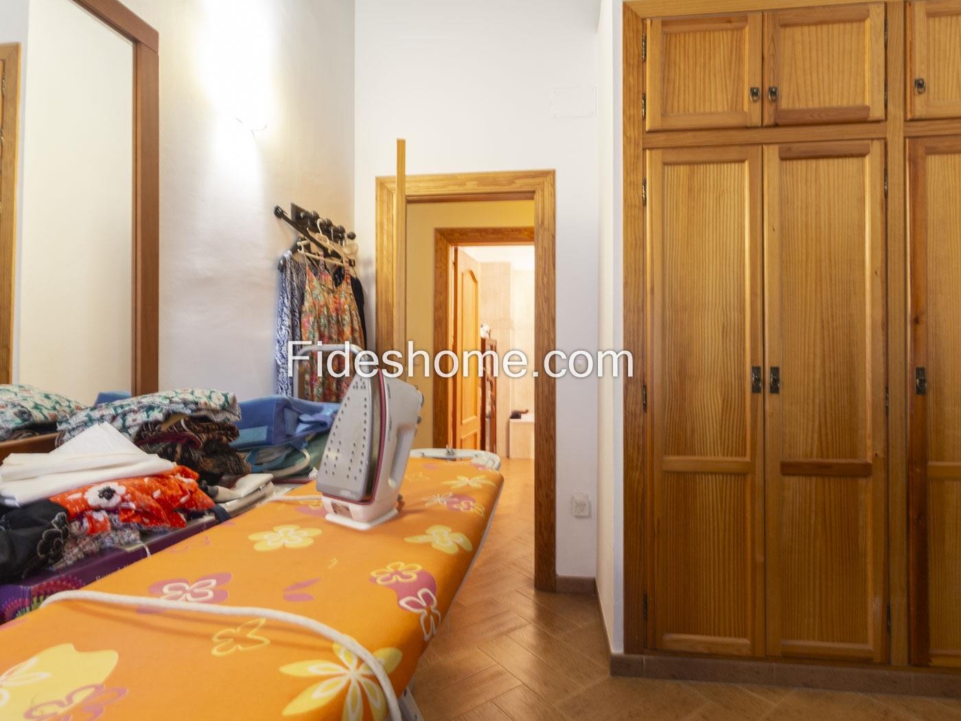 Charming house in Pinos del Valle in Pinos del valle