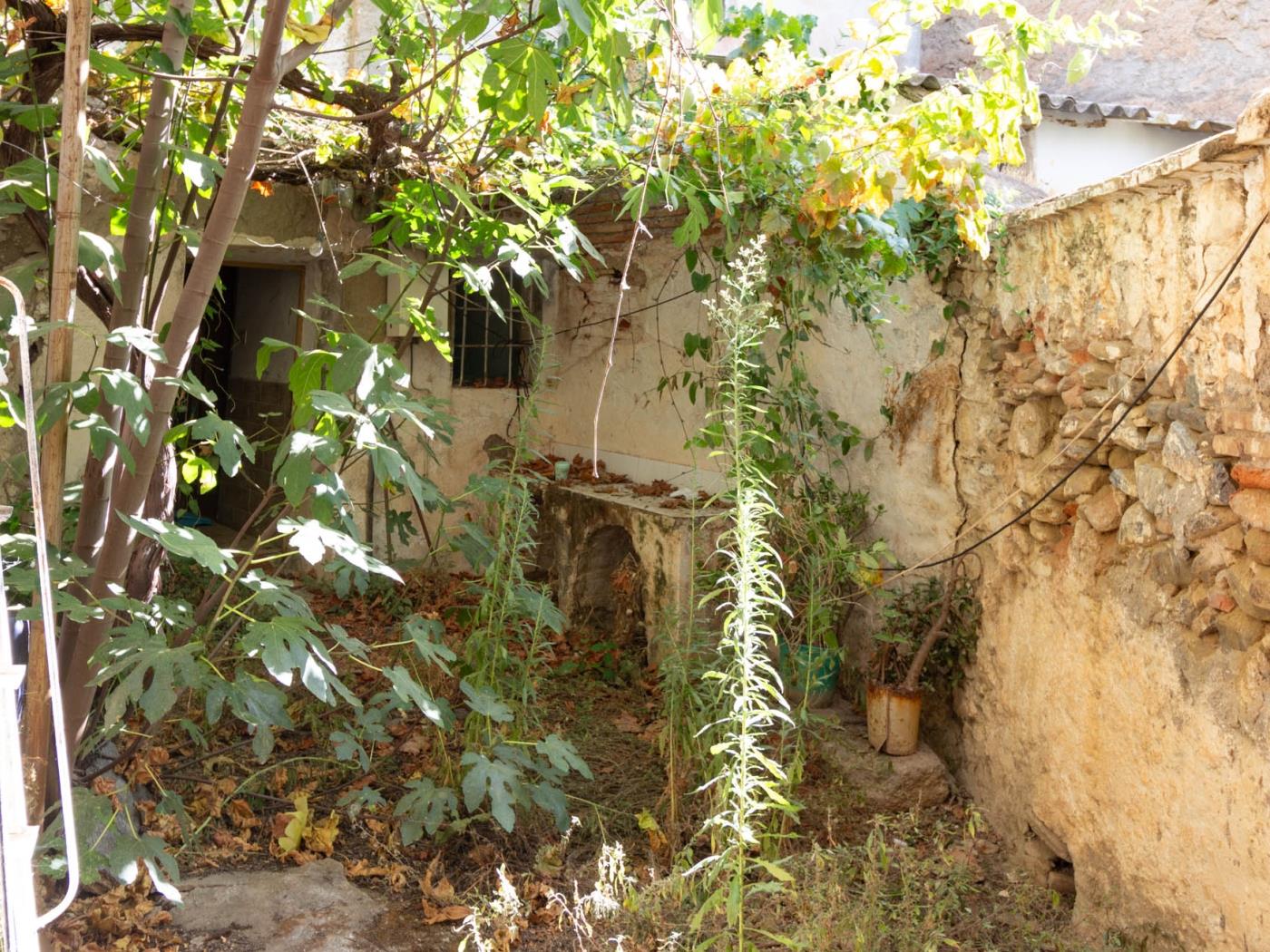 House with garden and fireplace to create your dream home in Talará