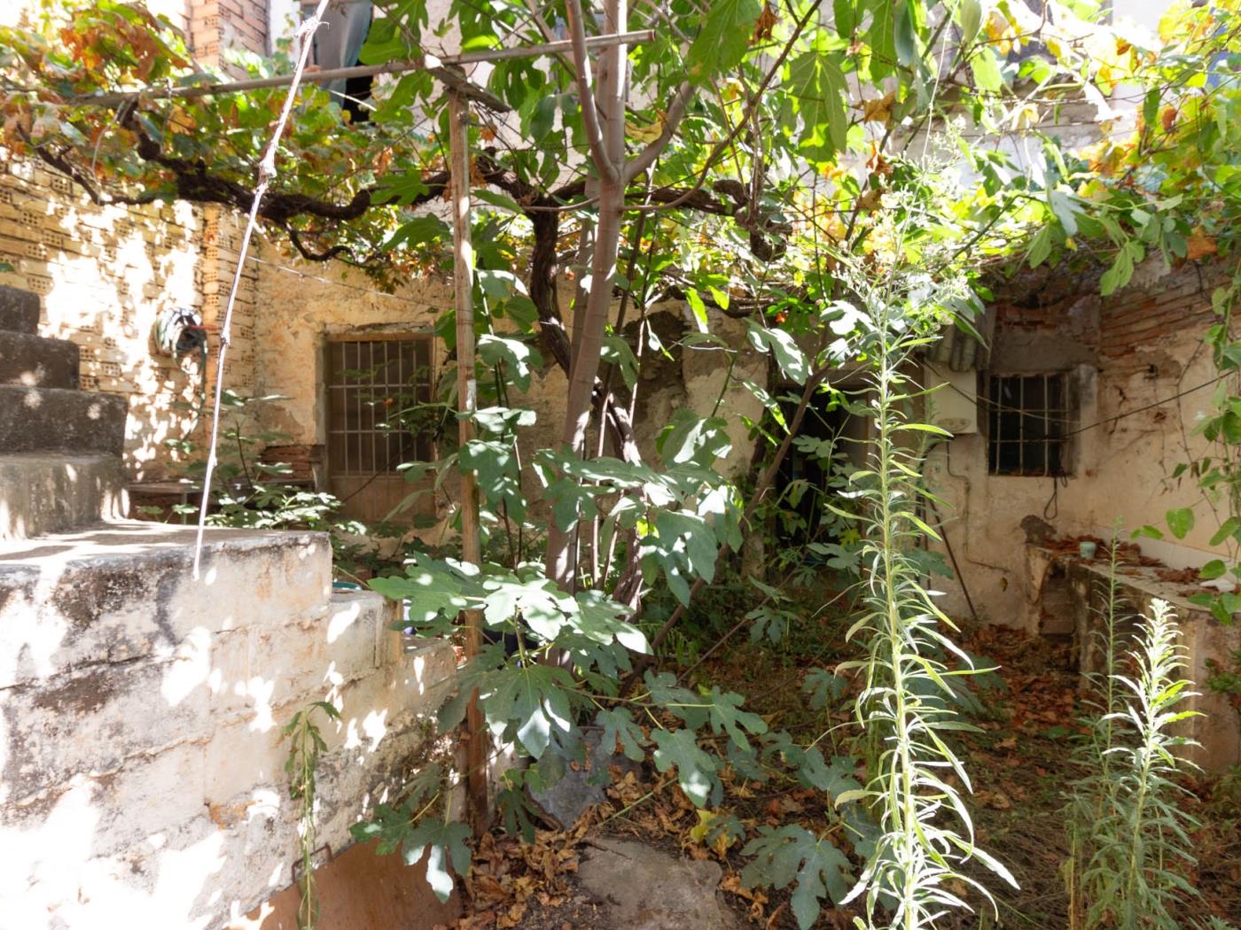 House with garden and fireplace to create your dream home in Talará