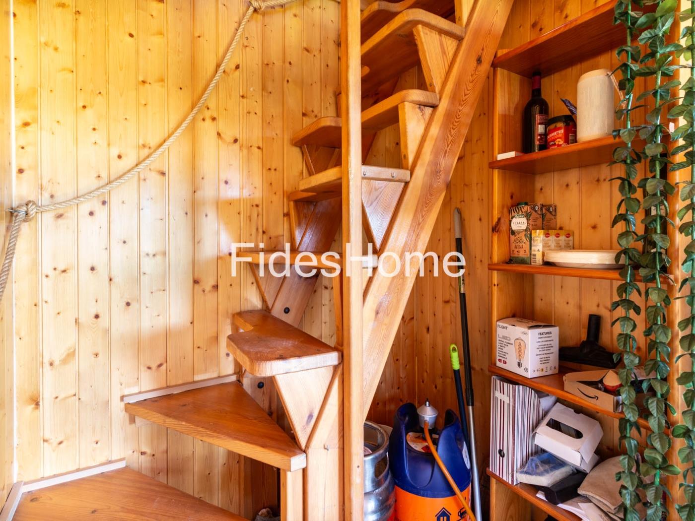 Maison rustique à Murchas : bois, montagnes et instants à vivre à Murchas