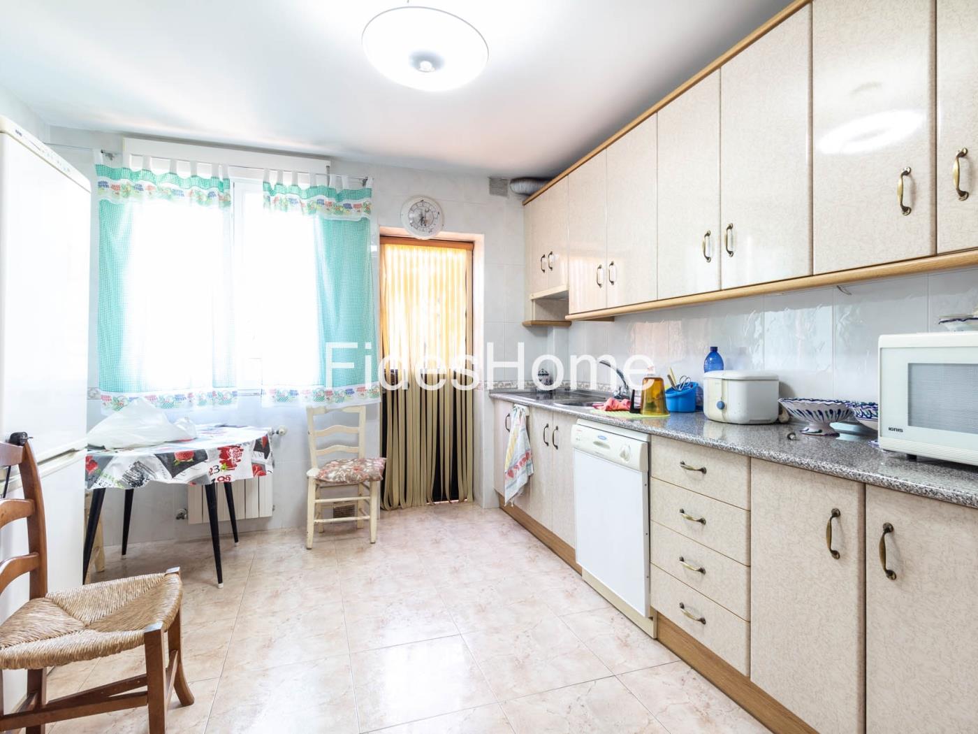 Magnificent House with Garden in Dúrcal in Dúrcal