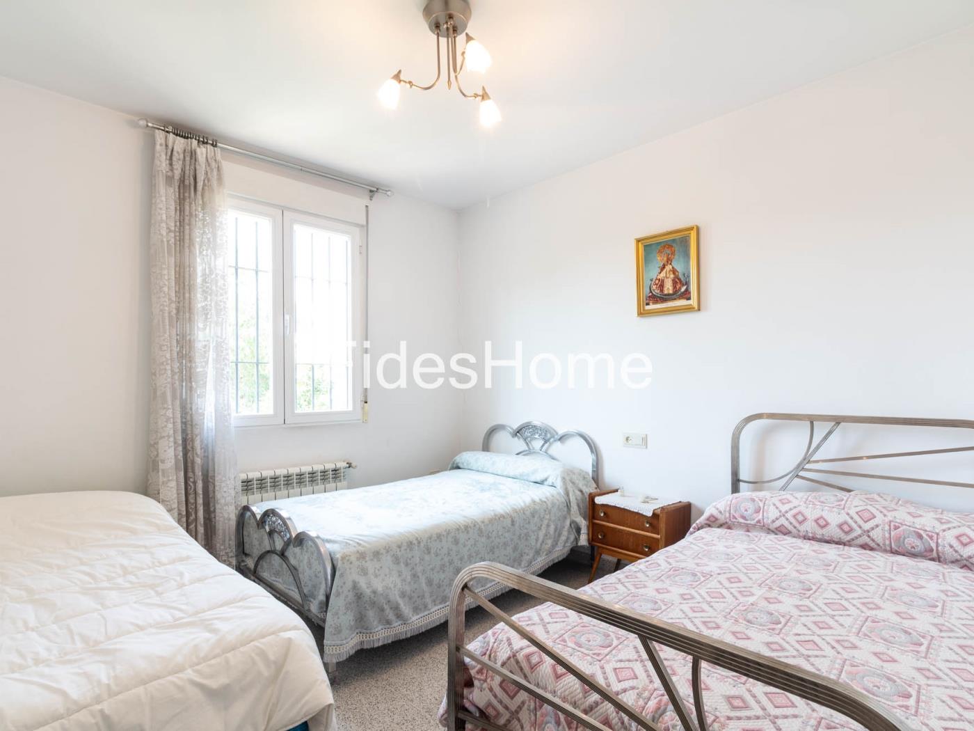 Magnificent House with Garden in Dúrcal in Dúrcal