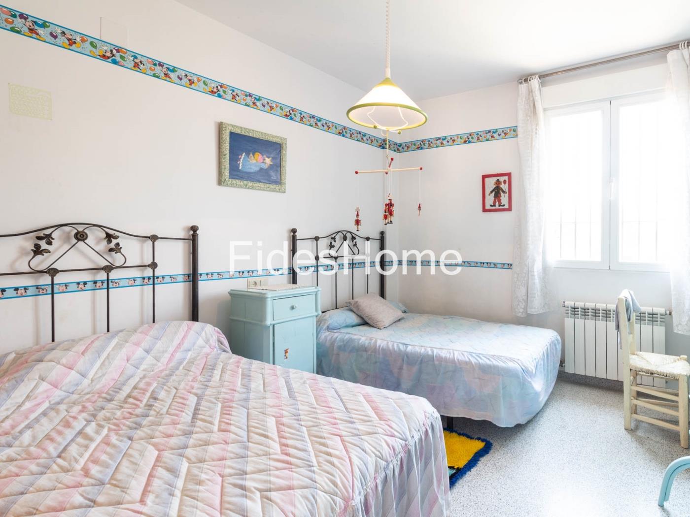 Magnificent House with Garden in Dúrcal in Dúrcal