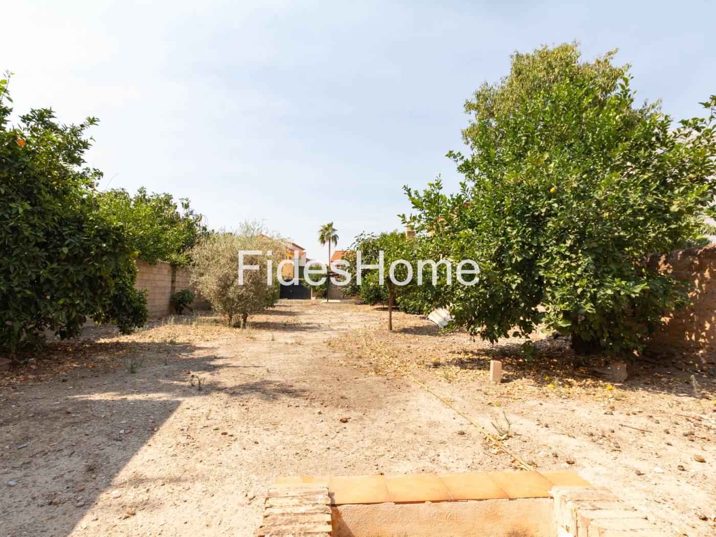 Magnificent House with Garden in Dúrcal in Dúrcal