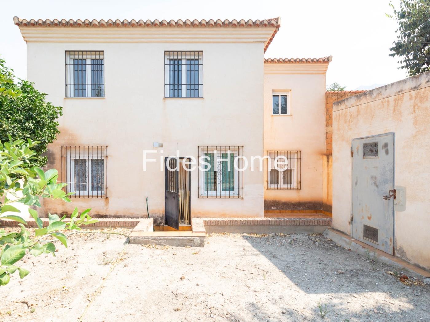 Magnificent House with Garden in Dúrcal in Dúrcal