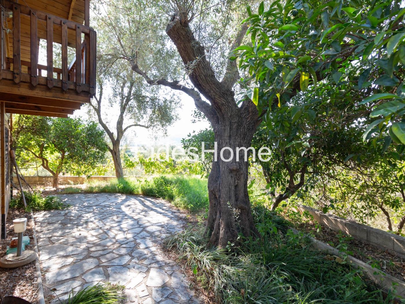 A rustic house in Murchas, Lecrín in Murchas